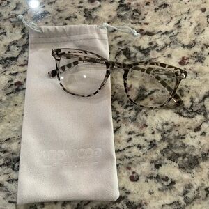 ANDWOOD Women’s Blue Light Blocking Glasses- BNWT